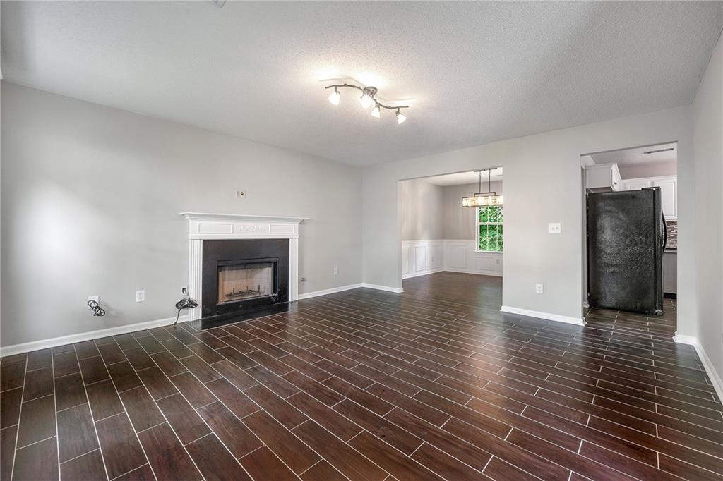 1086 Erie Circle