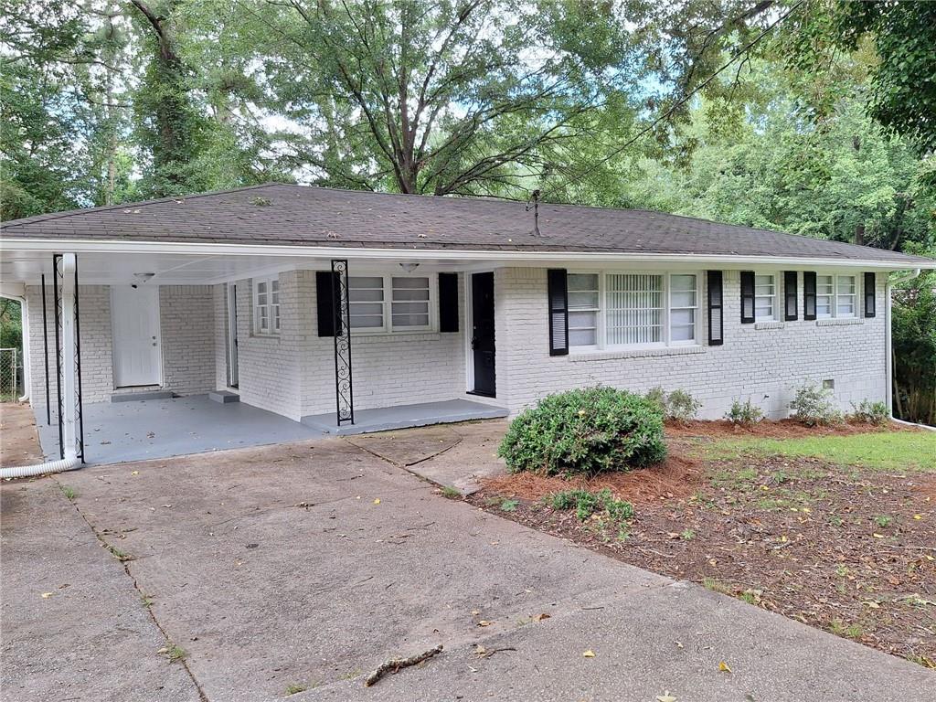 Welcome to this beautifully renovated 4-bedroom, 2-bathroom home that perfectly blends modern updates with timeless charm. Located in a desirable neighborhood, this home features an open-concept living area that flows seamlessly into a stylish eat-in kitchen complete with granite countertops, custom cabinetry, breakfast bar, and brand new stainless steel appliances.
Step down to the spacious family room, where you’ll find a cozy fireplace, large windows for plenty of natural light, and elegant French doors that lead to a deck and private backyard—perfect for relaxing or entertaining. This lower level also includes a full bathroom, laundry room, and garage access.
All three bedrooms are located on the main level, offering comfortable living and great layout. Each bathroom has been thoughtfully updated with granite countertops, custom cabinets, and beautiful tile finishes.