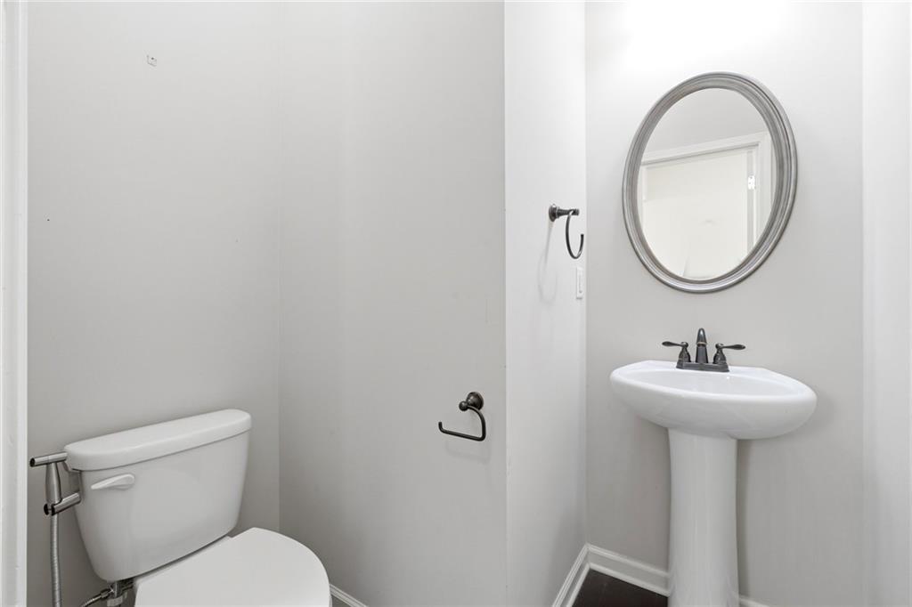 5960 Weddington Drive