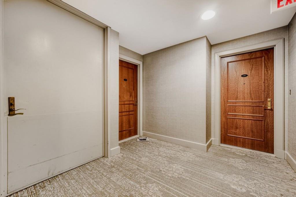 700 Park Regency Place 1207