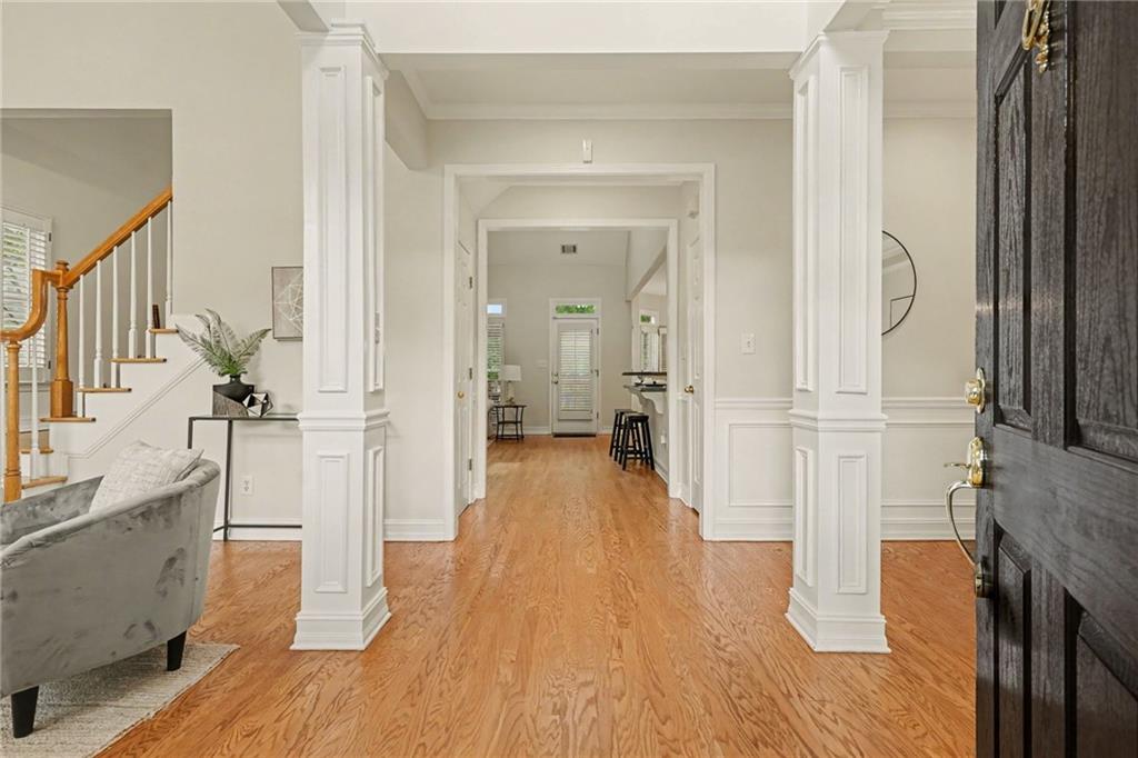 1591 Oak Park Cove
