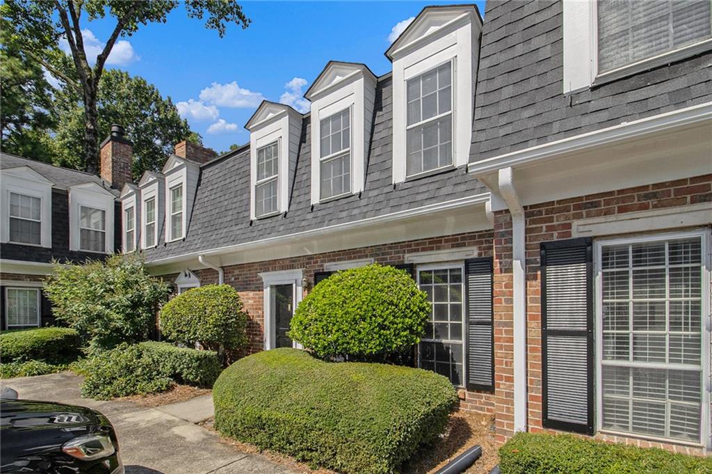 10 Newport Place NW