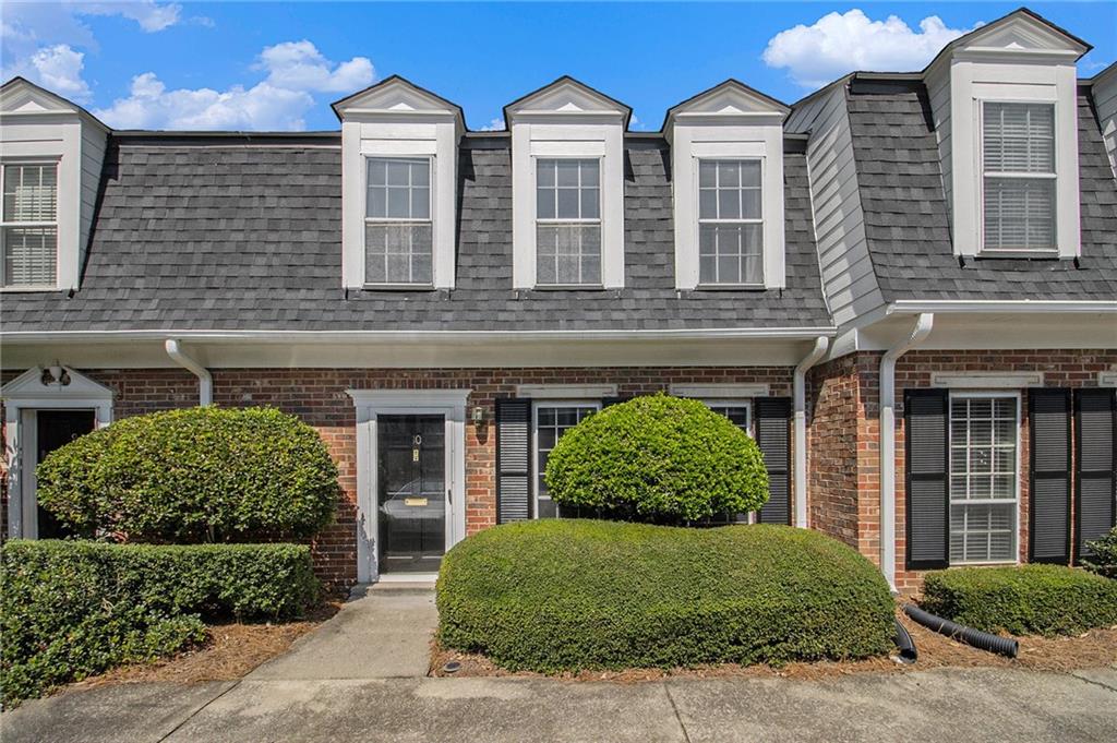 10 Newport Place NW