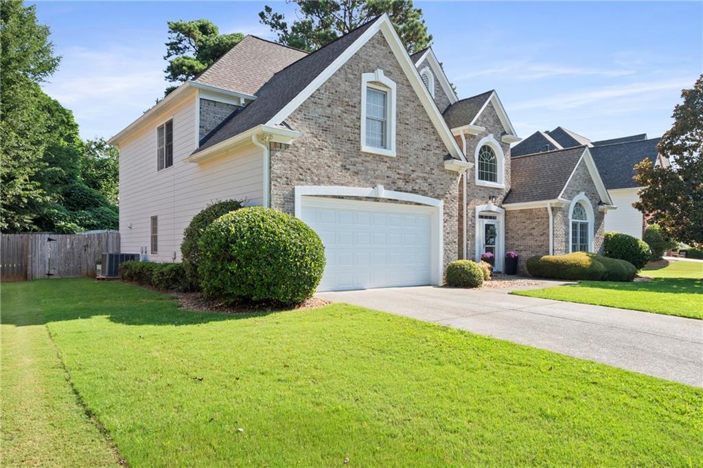 5502 LAUREL RIDGE Drive