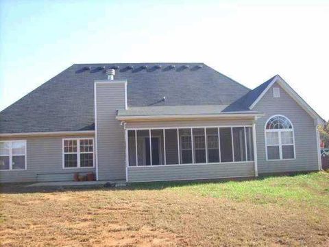 A home in Pendergrass