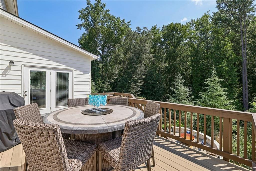 Longstreet Manor - Residential