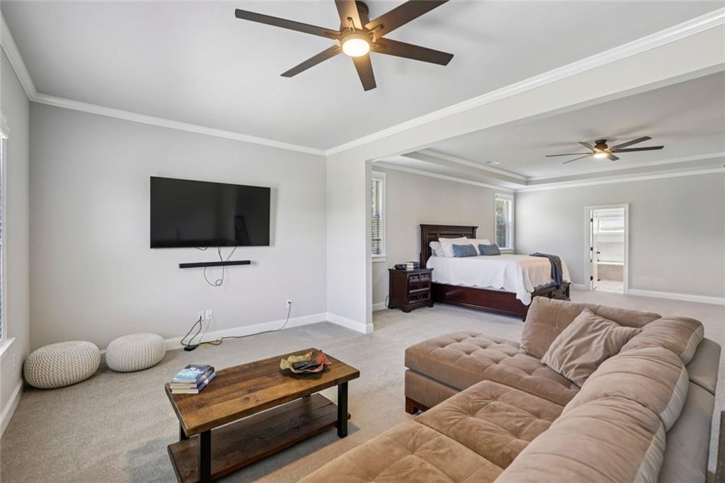 Longstreet Manor - Residential