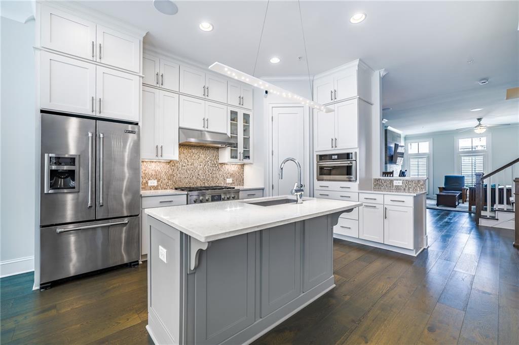 18 Peachtree Avenue NE 5