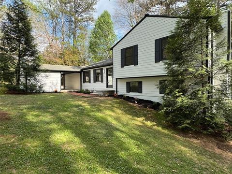 Photo of 3000 Whitehurst Way, Marietta, GA 30068 (MLS # 7746525)