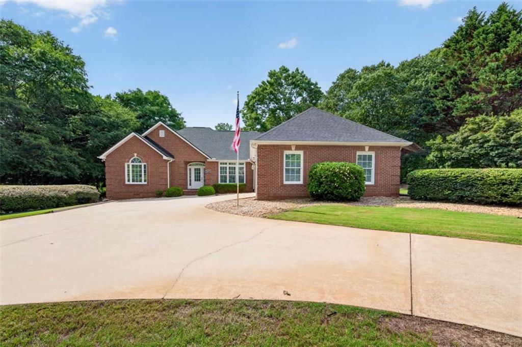 301 Oak Ridge Drive