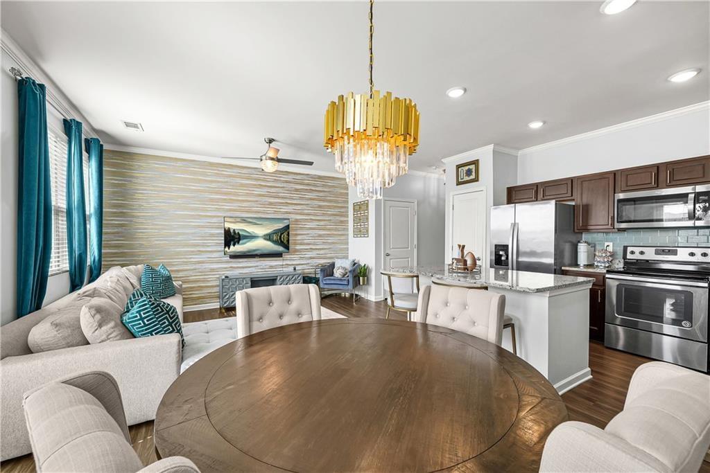 200 Mountain Rest Court SE