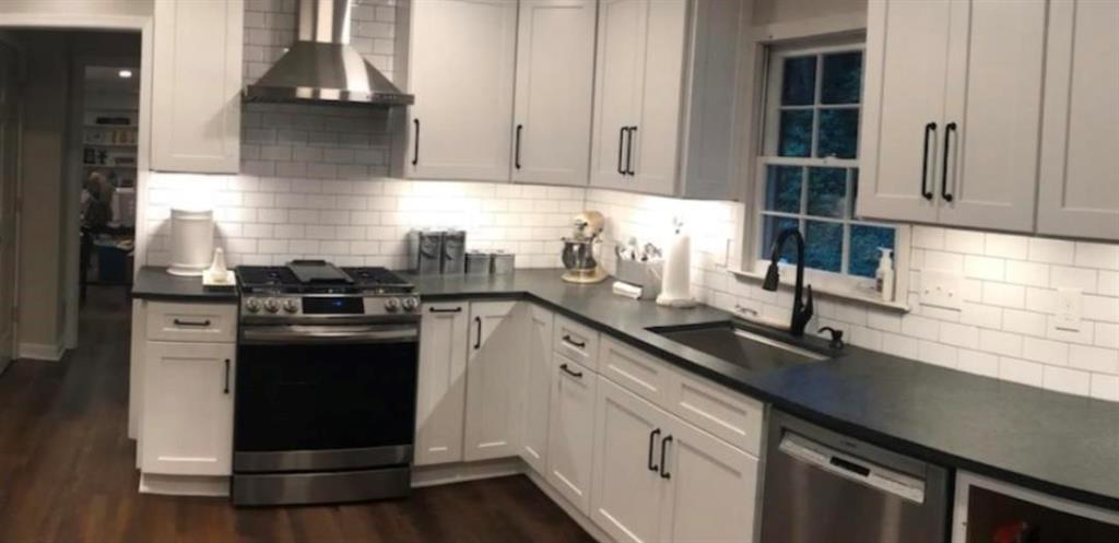 5434 Dunwoody Knoll Court