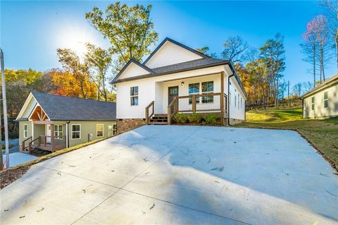 A home in La Fayette