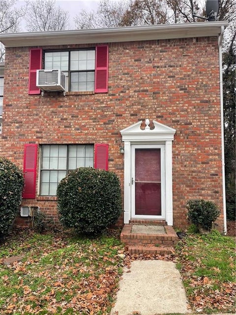 Homes For Sale - 6938 Oakhill Circle<br/> Austell, GA 30168