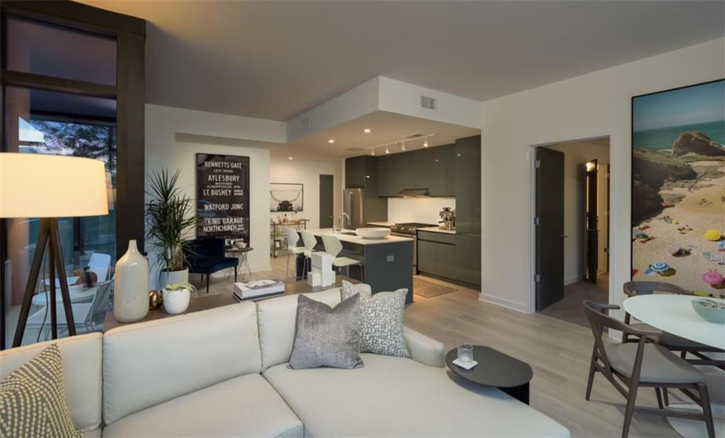 693 Peachtree Street NE 18F
