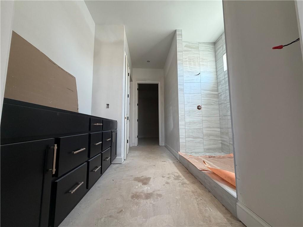 82 Clear Lake Parkway