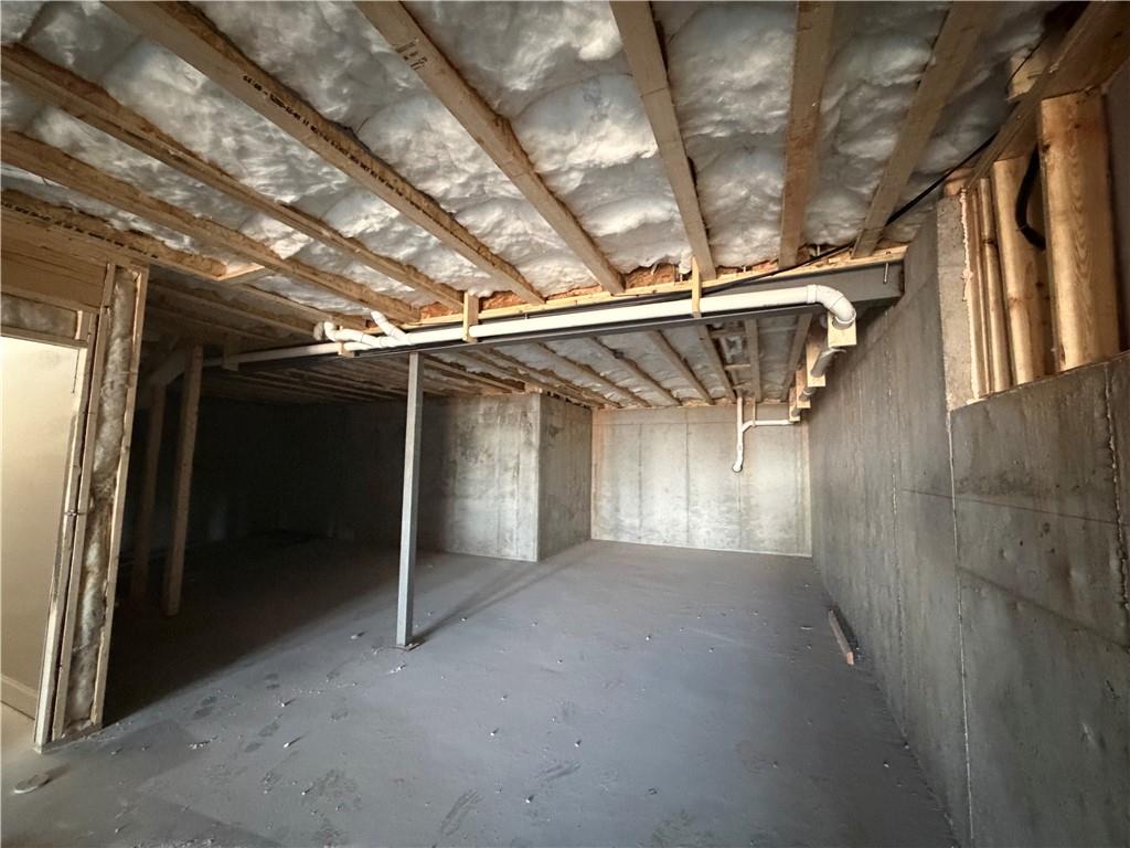 82 Clear Lake Parkway