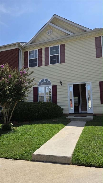 Townhouse For Sale - 4210 Oakwood Rd Rd #B2<br/> Hall County, Oakwood, GA 30566