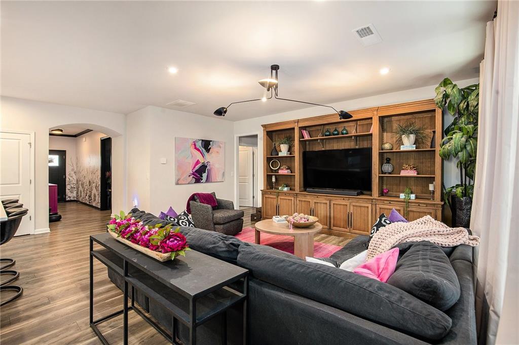 544 Colebrook Way