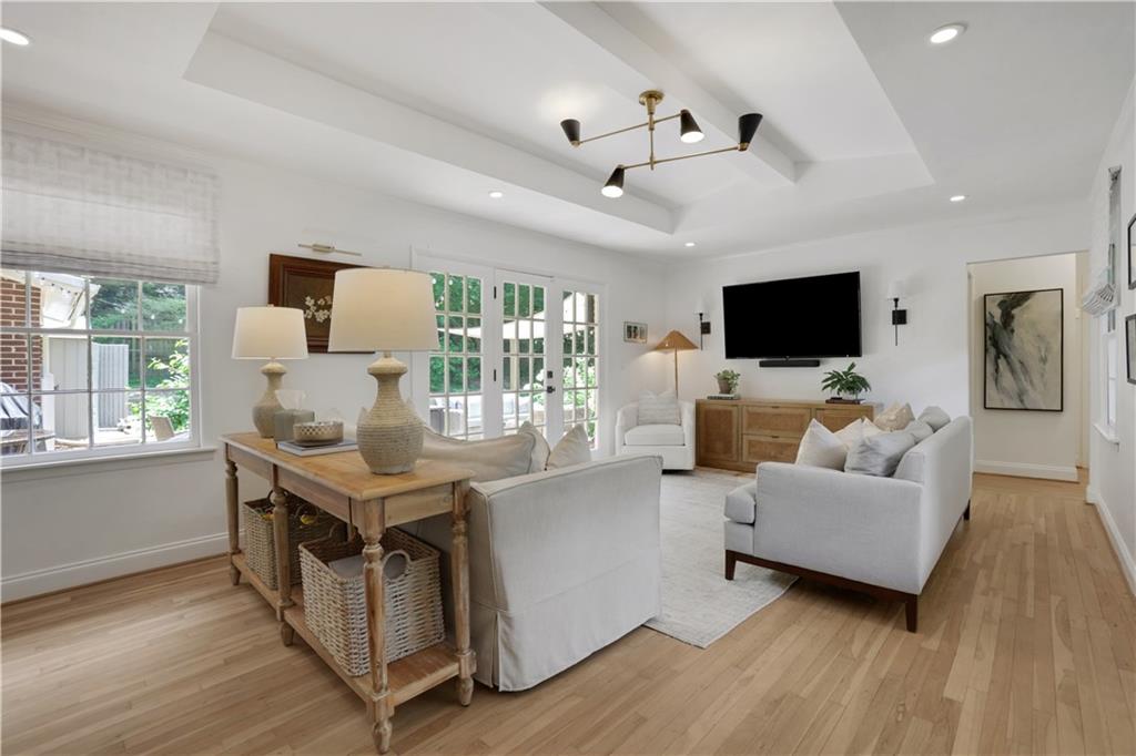 3803 Longview Drive