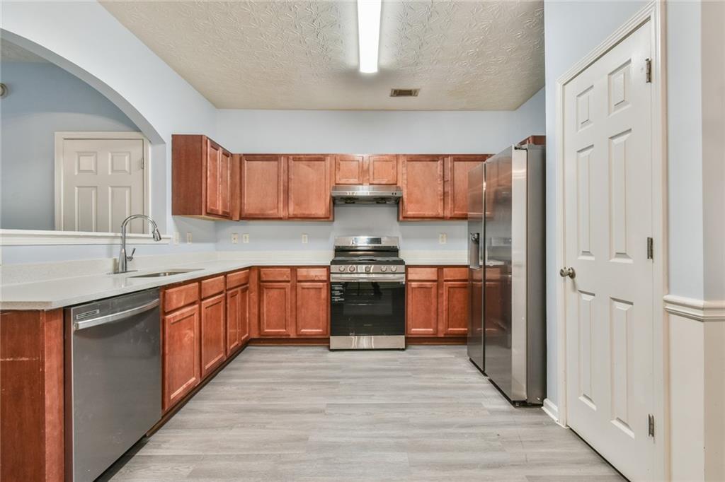 1526 Viero Drive, Lawrenceville, Georgia image 9