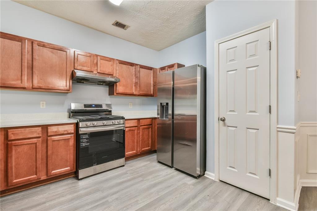 1526 Viero Drive, Lawrenceville, Georgia image 8
