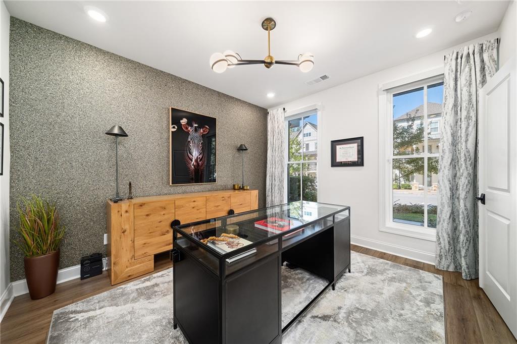 290 Briscoe Way