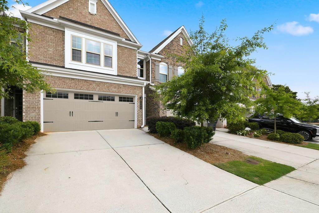 1162 Lanier Willow Path