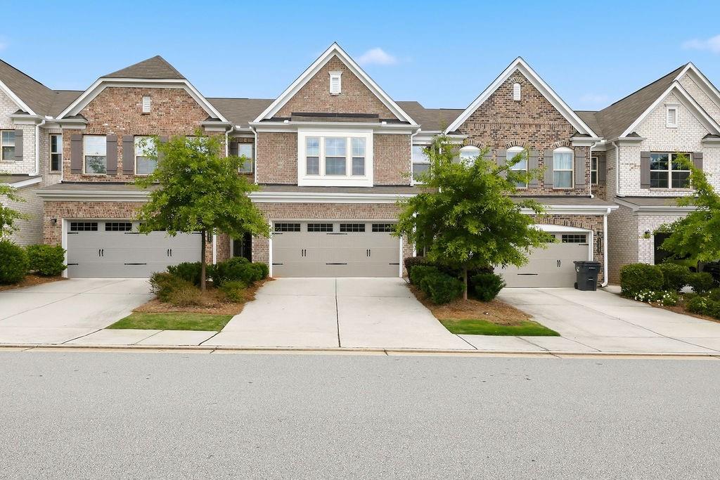 1162 Lanier Willow Path