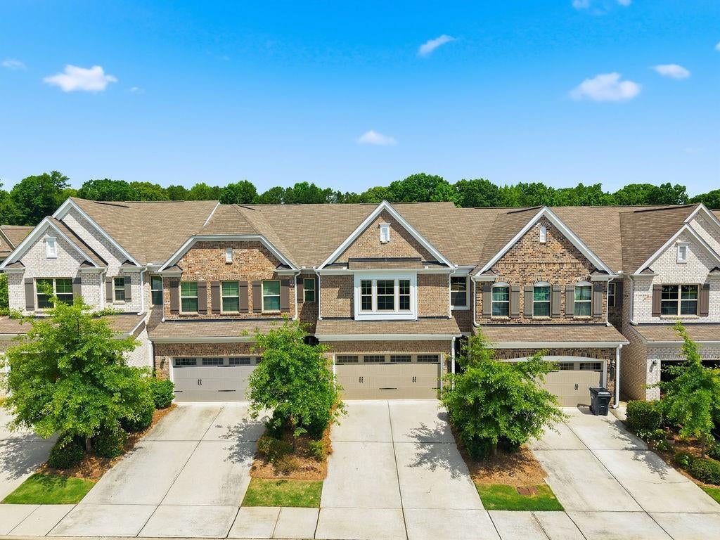 Photo 1 of 38 — 1162 Lanier Willow Path, Buford, GA 30518