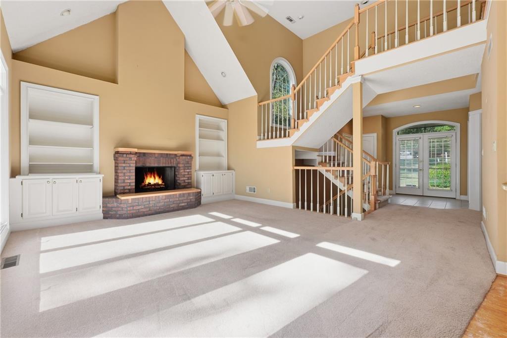 40 JOE LEE Drive