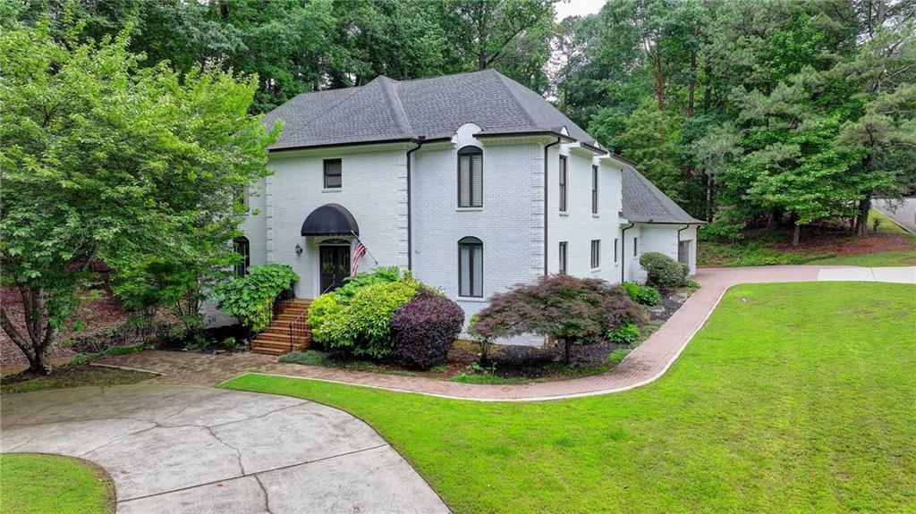 5025 Oak Bluff Court
