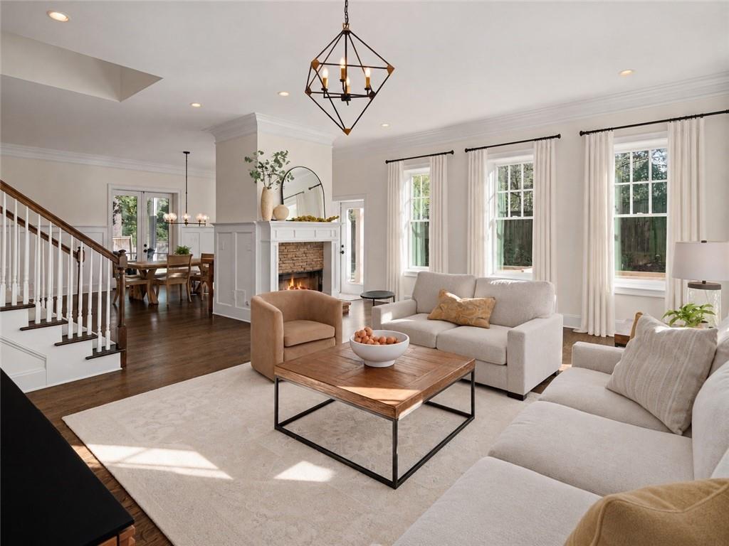 1279 Zimmer Drive NE