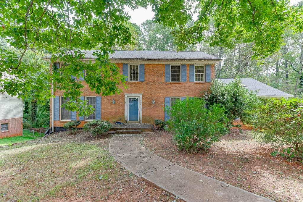 2302 Smokehouse Path