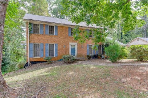 2302 Smokehouse Path Lawrenceville GA 30044