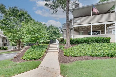 Condo For Sale - 1004 Wynnes Ridge Circle<br/> Cobb County, Marietta, GA 30067