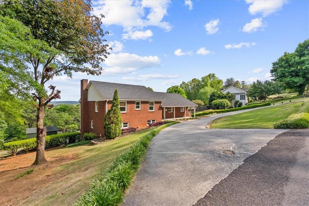 206 Victory Drive