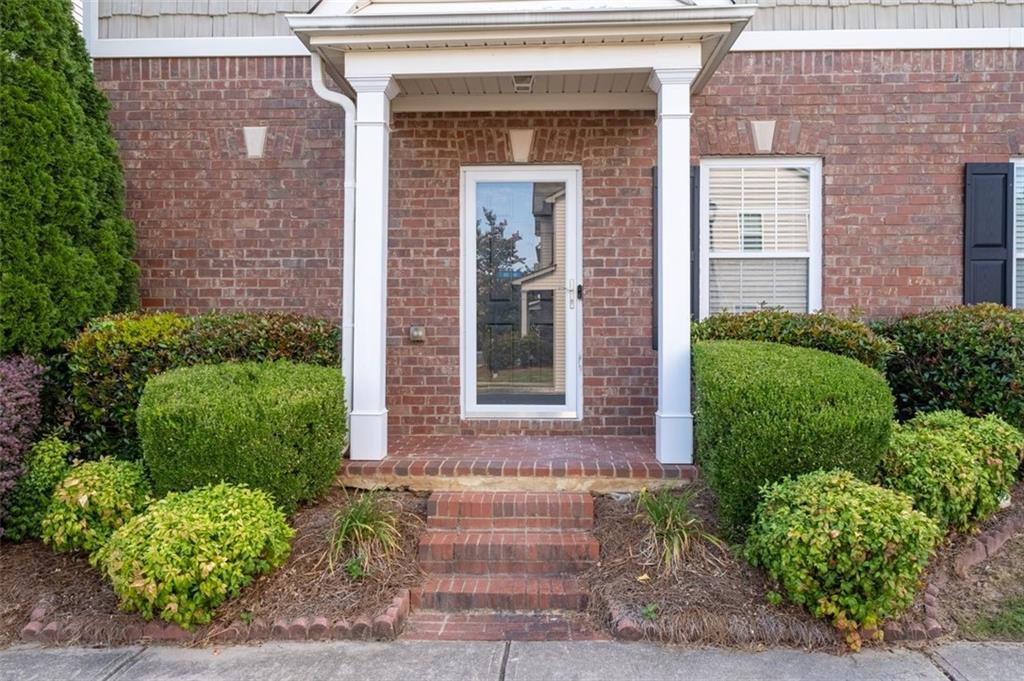 3272 Tiara Circle SW