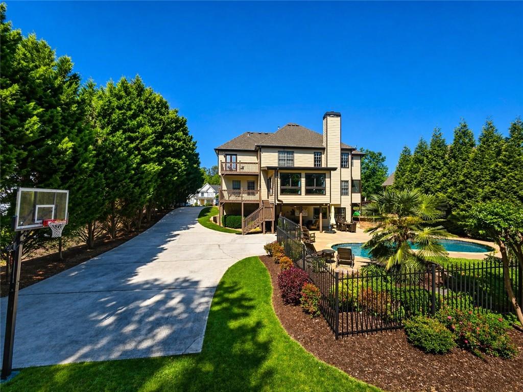 1483 Uncle Ben Drive