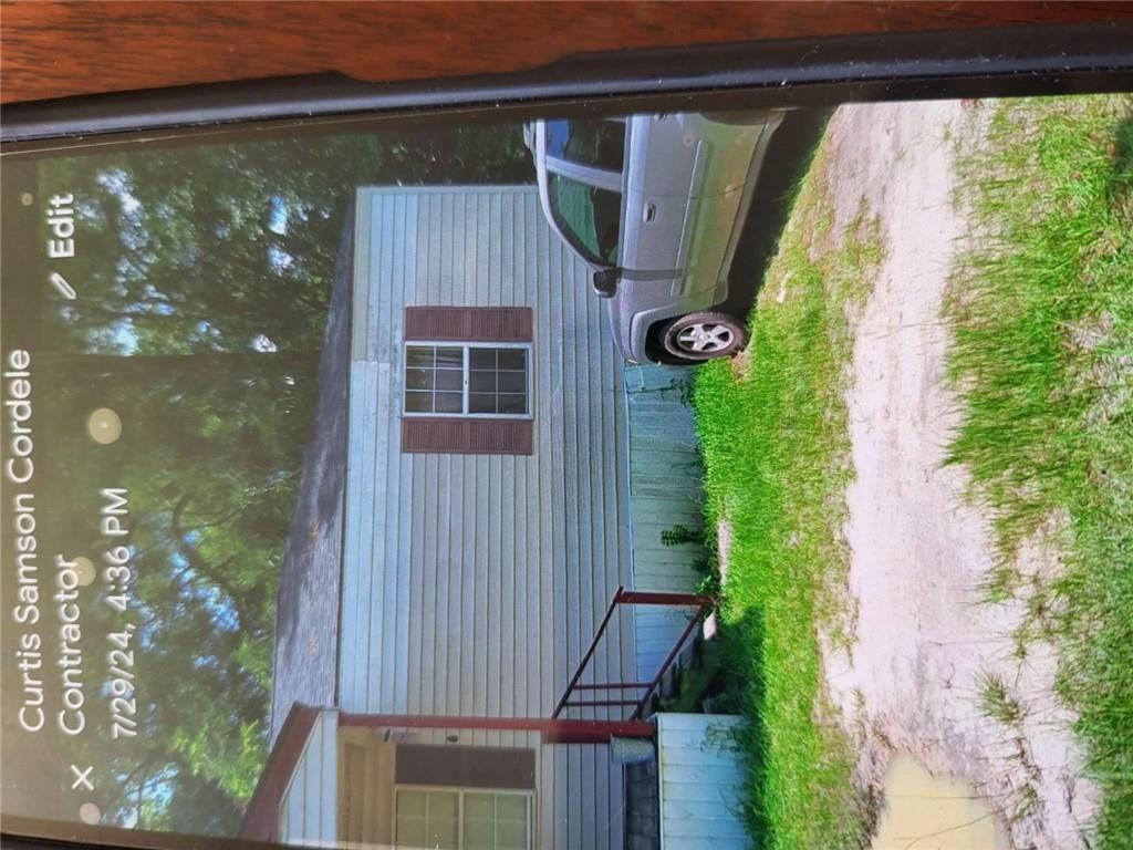 906 S 5th S
