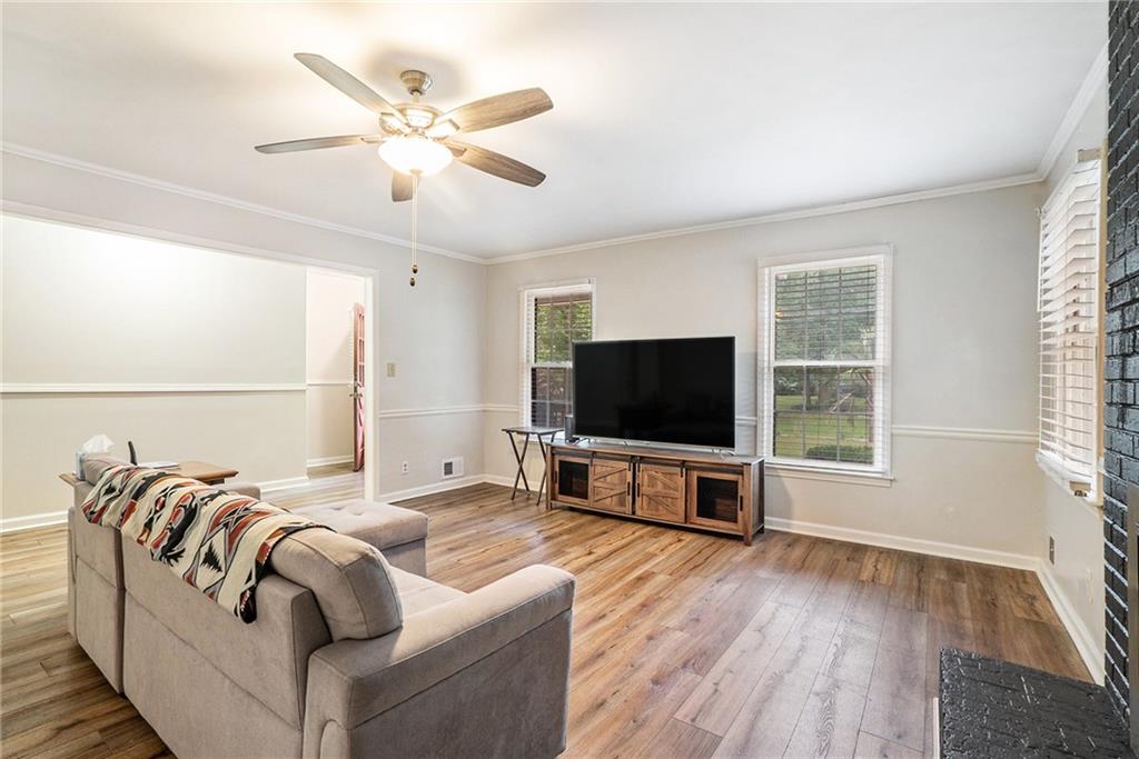 2721 Westminister Lane NW