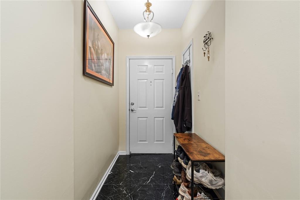 220 Renaissance Parkway NE 1218