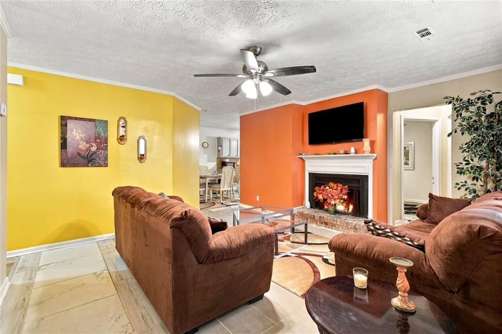 1150 Crystal Lake Road