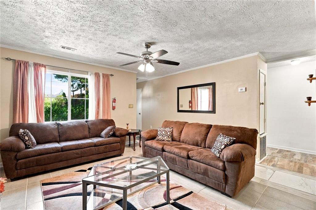1150 Crystal Lake Road