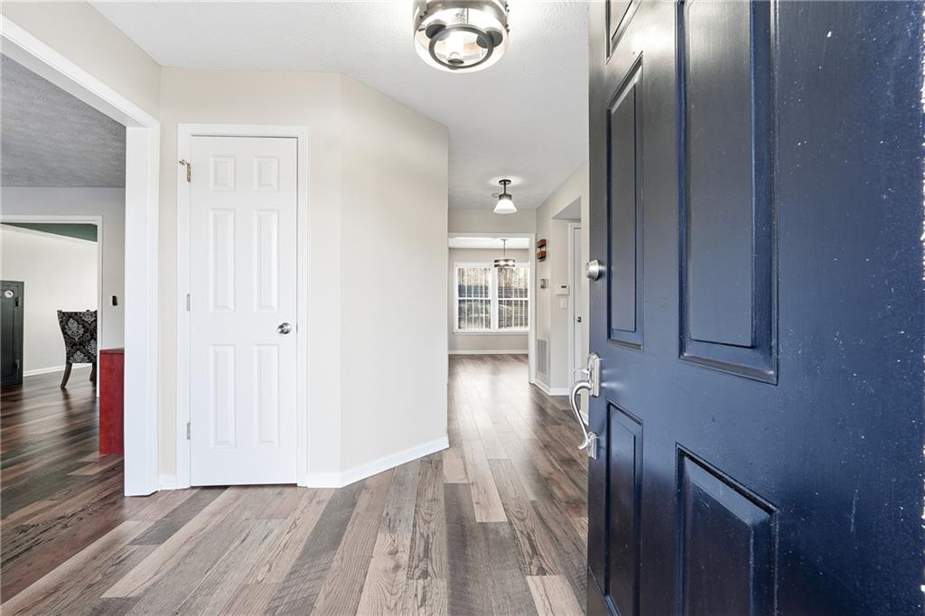 2964 Abbotts Oak Way