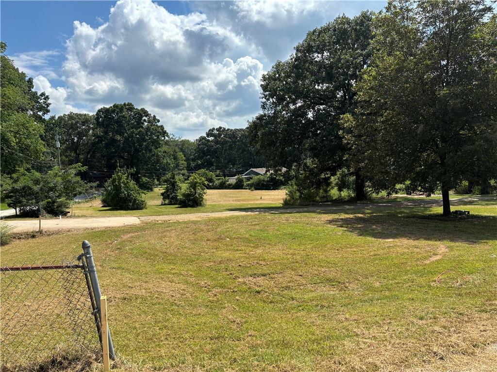 8150 Lakeview Drive SW