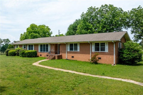 Homes For Sale - 570 Wildcat Bridge Road<br/> Royston, GA 30662