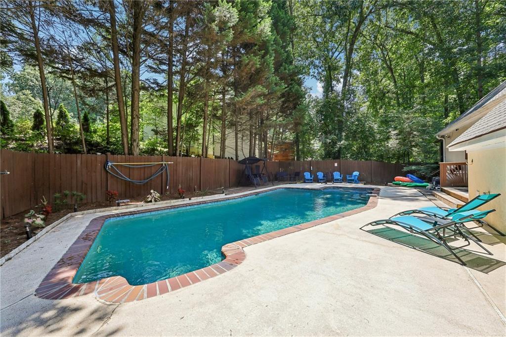 4235 Heather Way