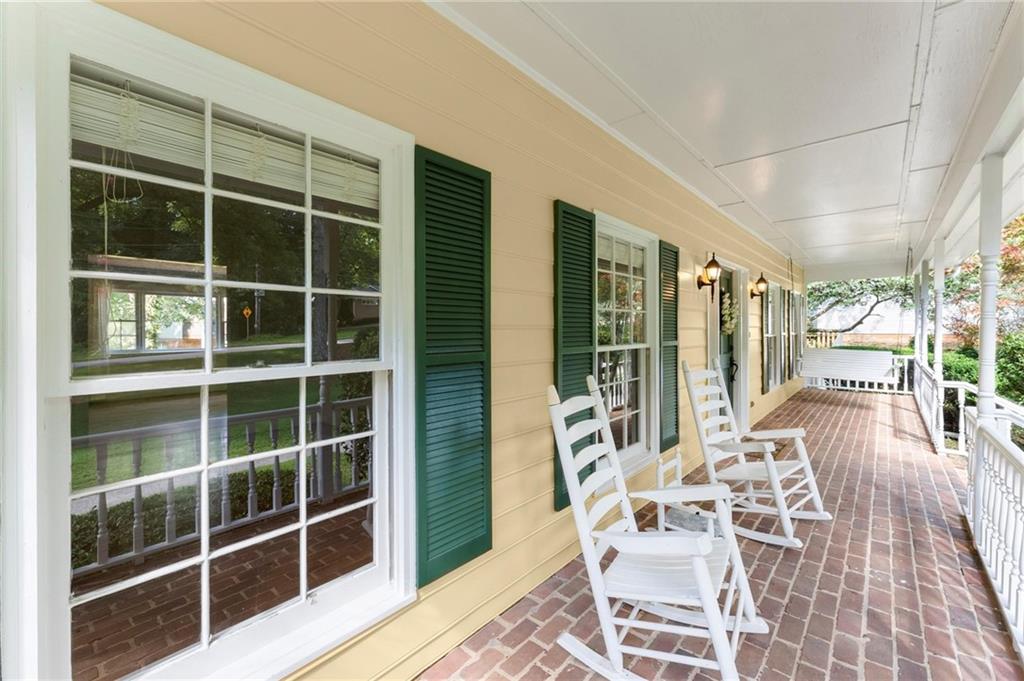 965 Lake Charles Drive