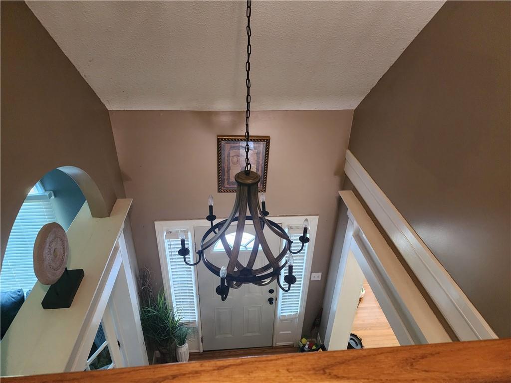 Photo 4 of 11 of 820 Stephenson Ridge house